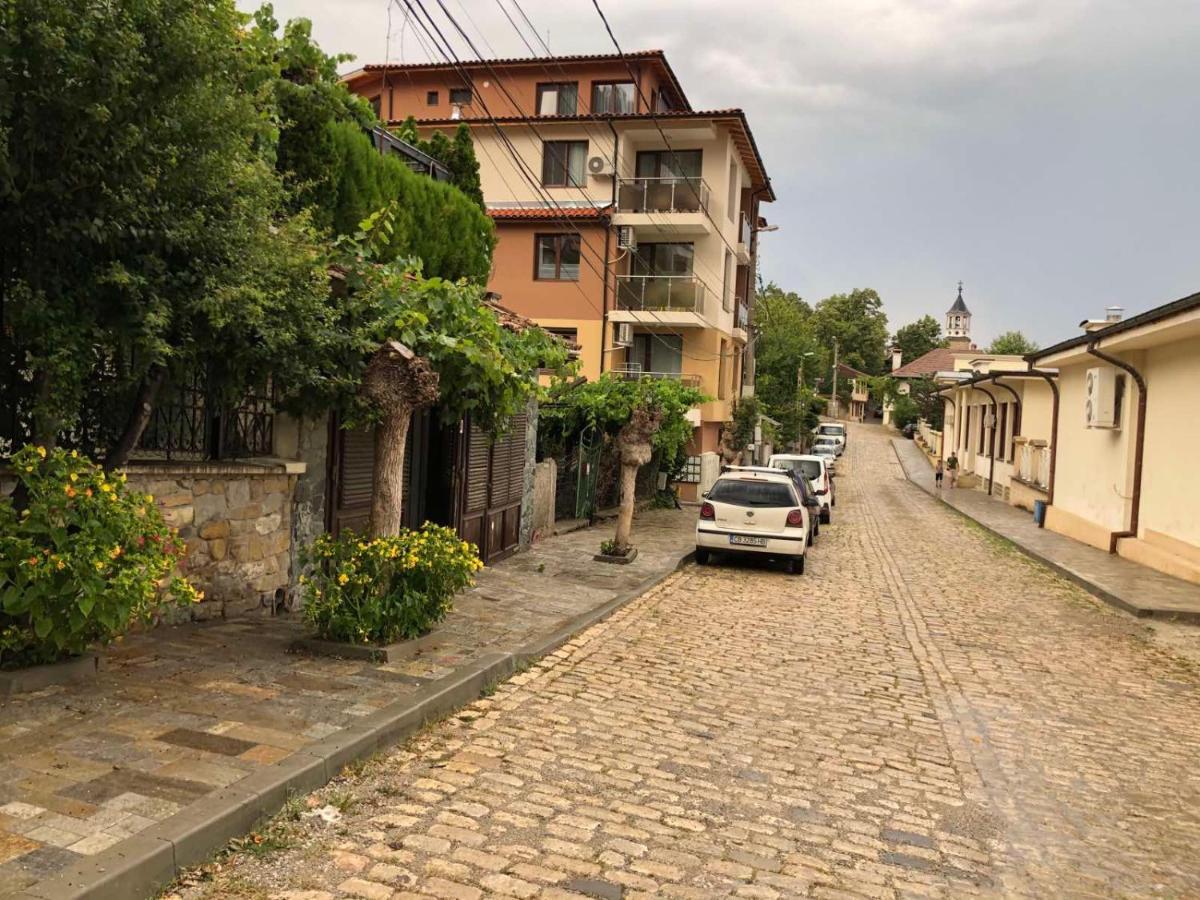 Coziness And Comfort In The Old Town Veliko Tărnovo Exterior foto