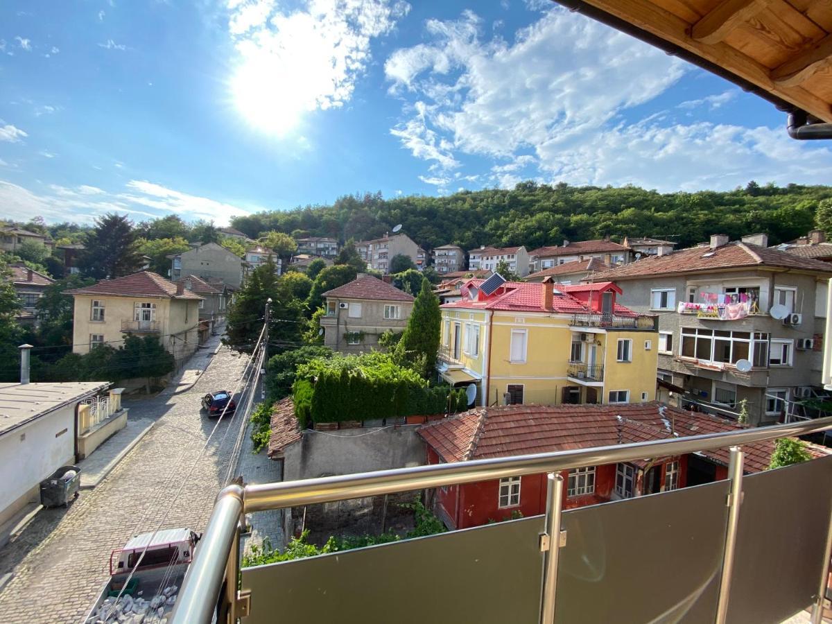 Coziness And Comfort In The Old Town Veliko Tărnovo Exterior foto