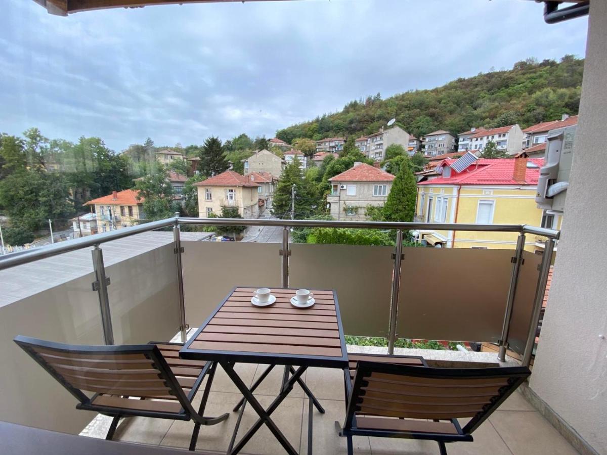 Coziness And Comfort In The Old Town Veliko Tărnovo Exterior foto